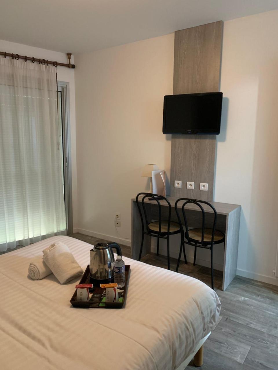 Hotel Au Relais Des Lilas Партене Экстерьер фото